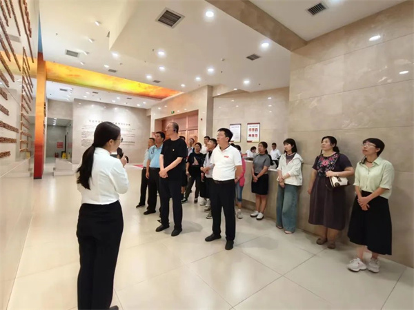 1693384115584715.jpg 8.jpg