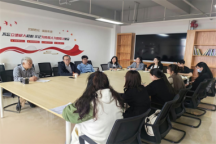 任霄在语言与传媒学院调研督导2024届毕业生就业工作