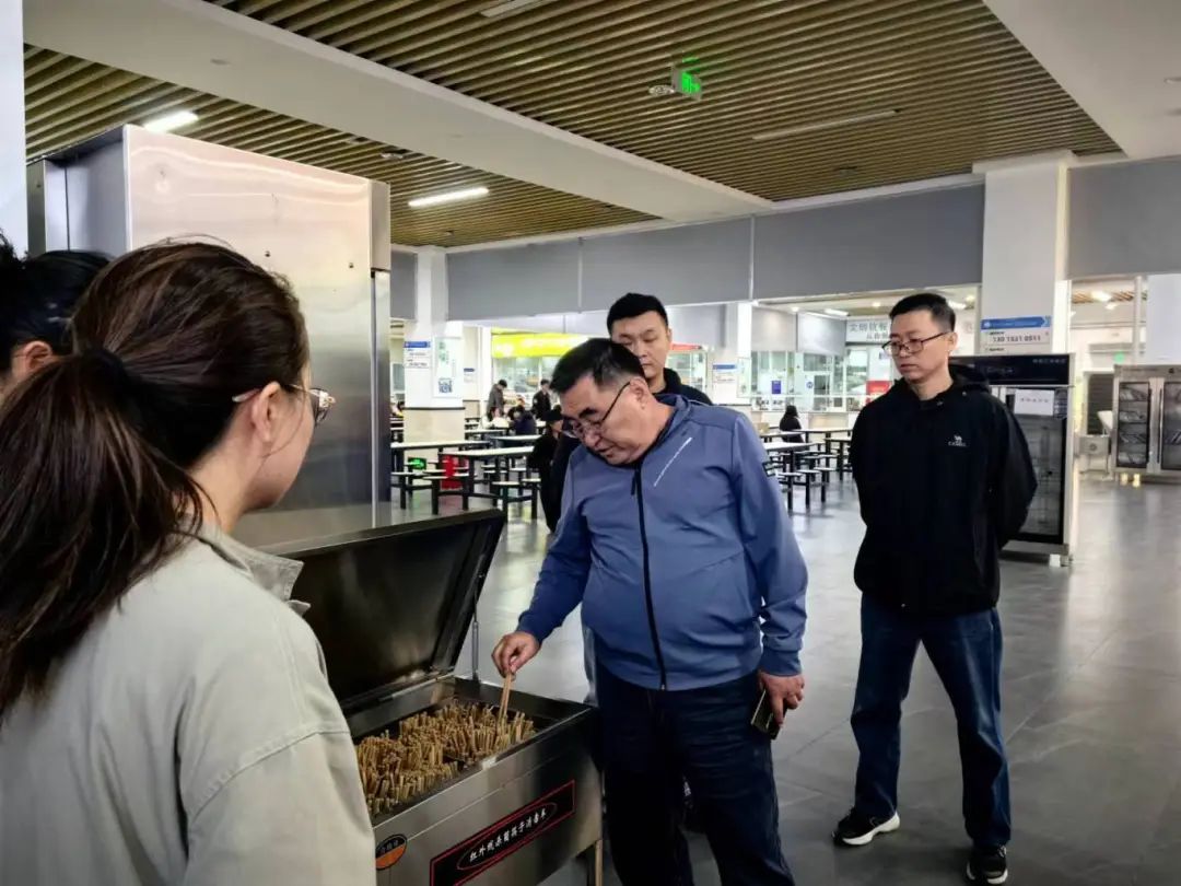 1728886002890930.jpg 1728886002890930.jpg