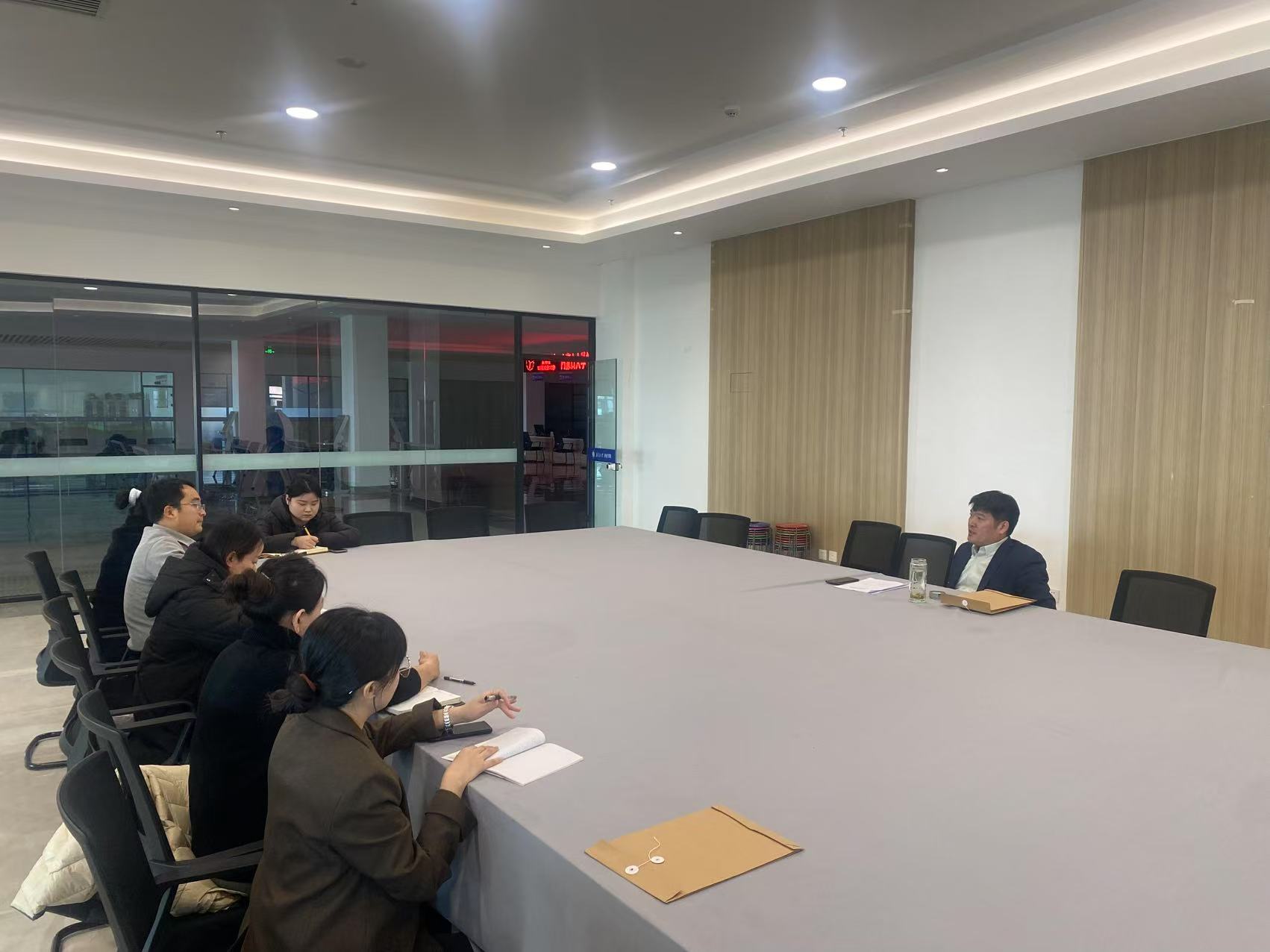 1740452478104657.jpg 1740452478104657.jpg