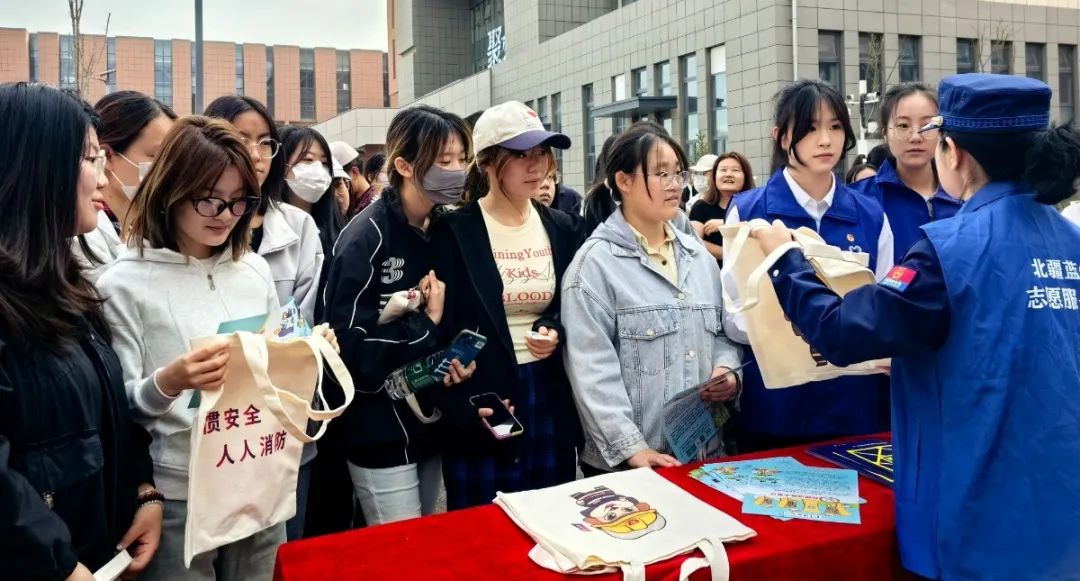 1744856127134078.jpg 1744856127134078.jpg