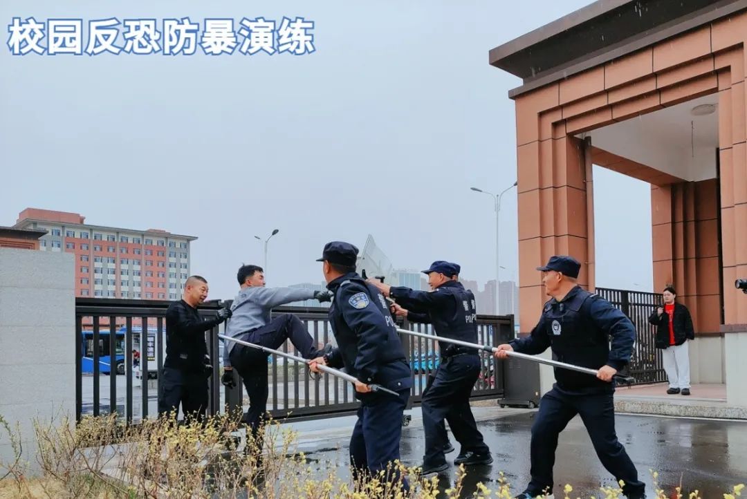 1745195134213652.jpg 1745195134213652.jpg