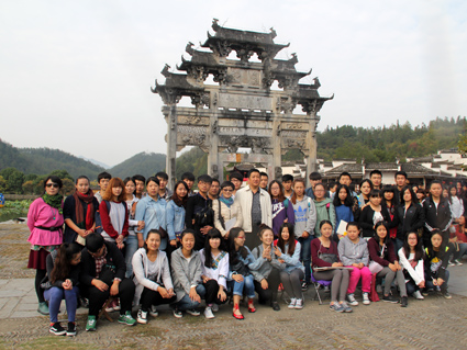 艺术教学部领导赴安徽写生基地慰问写生师生