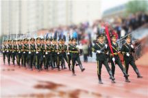 米乐官网隆重举行2019年新生开学典礼暨军训汇报表彰大会