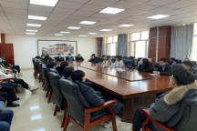 米乐官网教务部举行2021年秋季学期学业警示学生座谈会