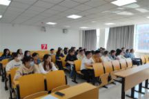 商学院第三党支部开展《习近平谈治国理政》第四卷专题学习