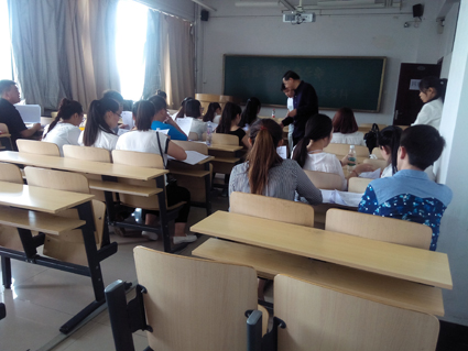 语言与传媒教学部2011级毕业生论文答辩工作圆满结束