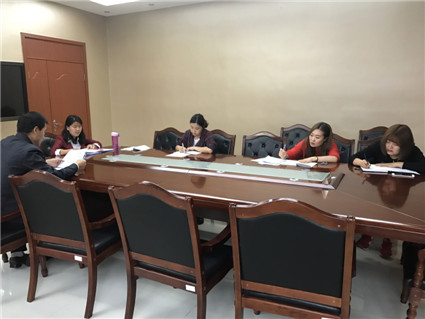 外国语教学部召开班主任会议