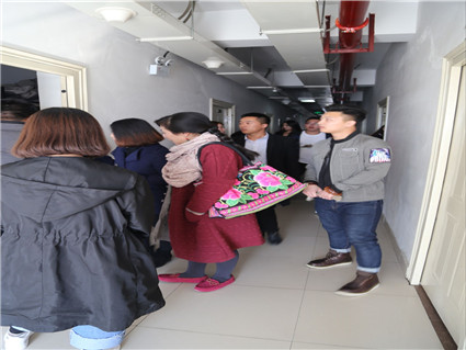 艺术教学部组织班主任进行宿舍检查