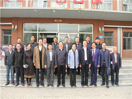 自治区政协调研组到米乐官网进行调研